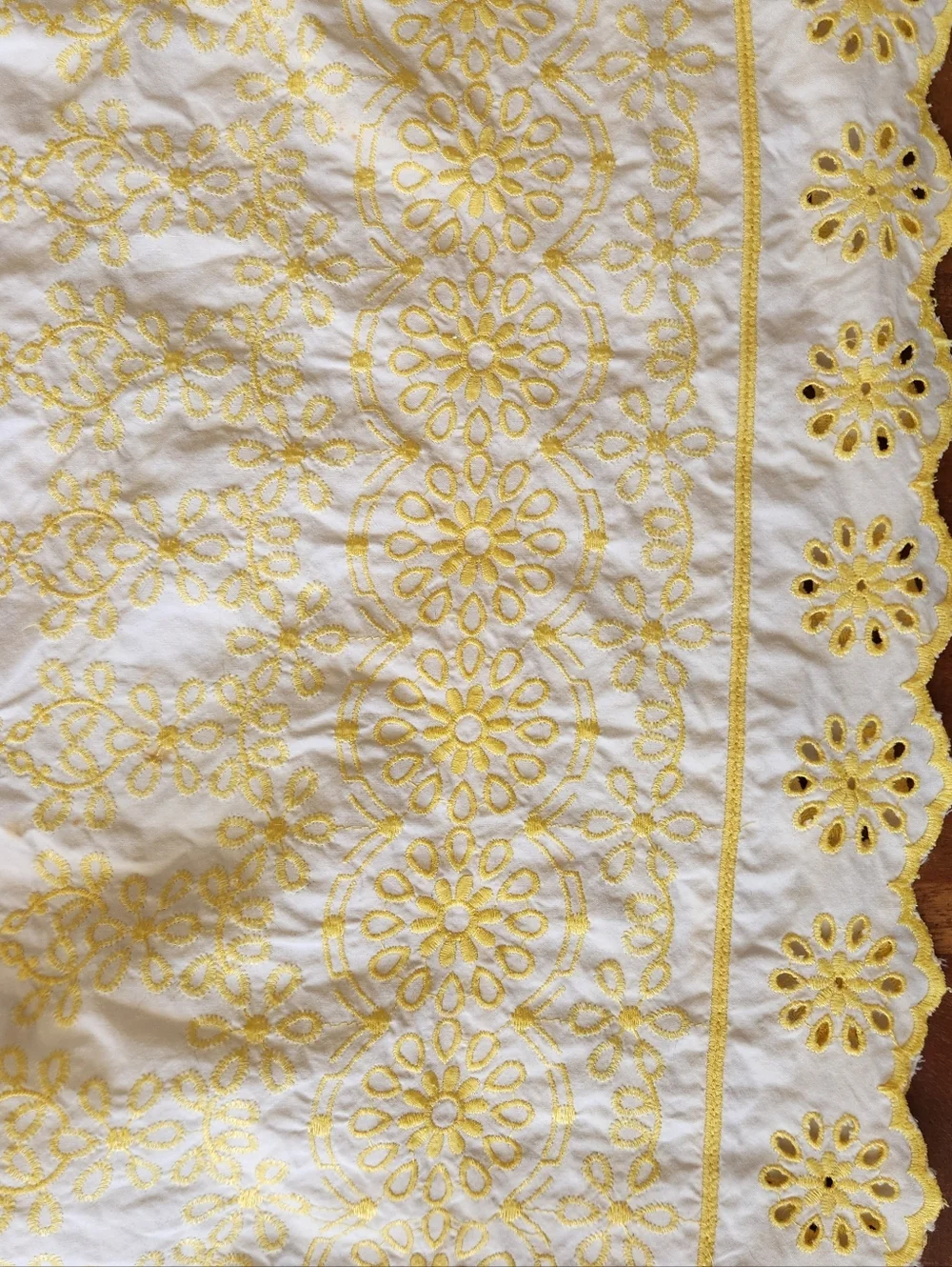 Talbots White Off-Shoulder Top with Yellow Embroidery SP